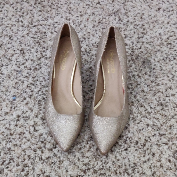 Footwear - Picture 1 of 2